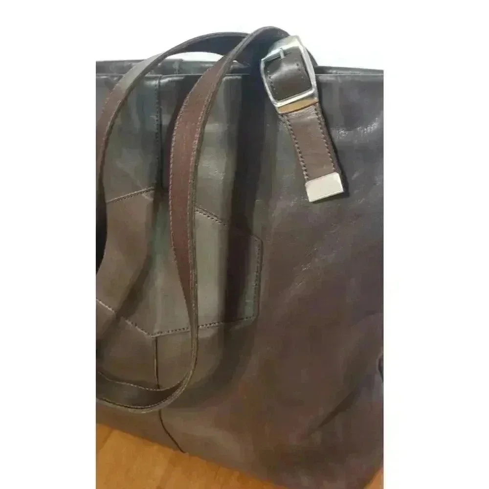 Vintage 1970's dove leather shoulder bag goat leather super soft zip closure